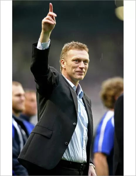 David Moyes and Everton Team Celebrate Triumph Over Newcastle United at Goodison Park