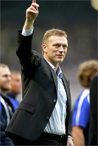 David Moyes and Everton Team Celebrate Triumph Over Newcastle United at Goodison Park
