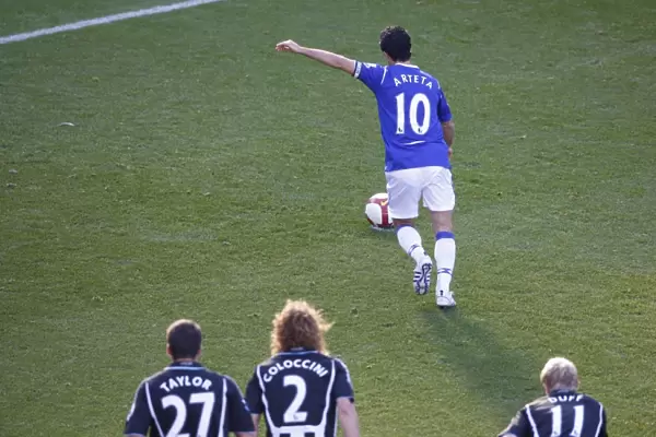 Mikel Arteta's Penalty: Everton Takes Early Lead Over Newcastle United (08 / 09)