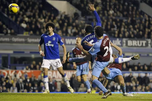 Joleon Lescott Scores Everton's Second Goal Against Aston Villa (7 / 12 / 08, Goodison Park)