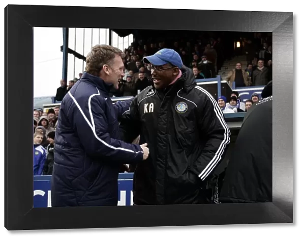 Everton's FA Cup Laugh: Moyes and Alexander Share a Joke at Macclesfield Town (03 / 01 / 09)