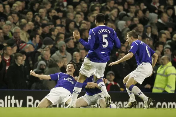 Dan Gosling's Thrilling FA Cup Goal for Everton Against Liverpool (4 / 2 / 09)