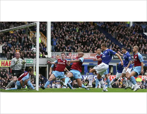 Jack Rodwell Scores the First Goal: Everton's FA Cup Fifth Round Victory over Aston Villa (February 15, 2009)