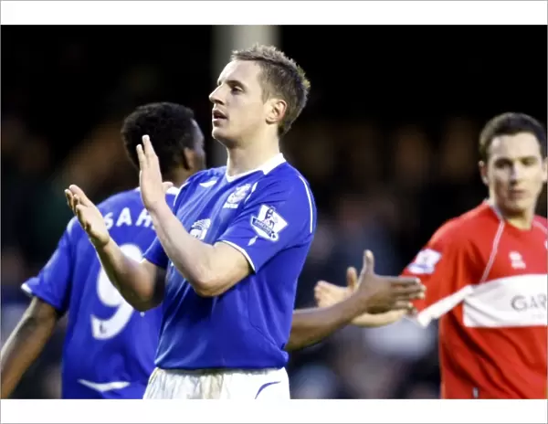 Everton's Jagielka Celebrates FA Cup Quarterfinal Victory over Middlesbrough (08 / 09)