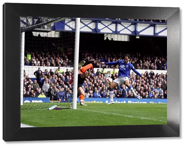 Joleon Lescott Scores Everton's Second Goal Against Stoke City in Barclays Premier League