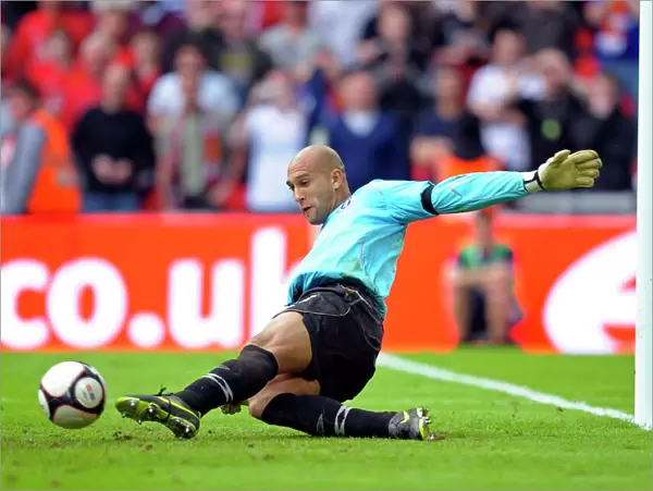 Everton's Tim Howard: Hero of Wembley - Saving Penalties in FA Cup Semi-Final Showdown against Manchester United (April 19, 2009)