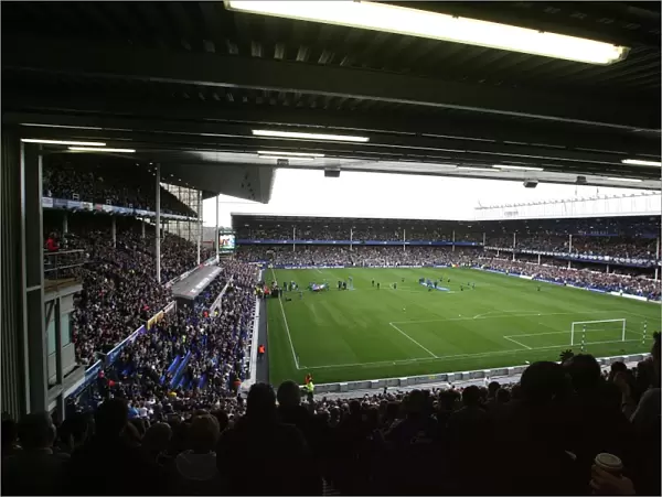 Everton vs. Wolverhampton Wanderers: Premier League Clash at Goodison Park