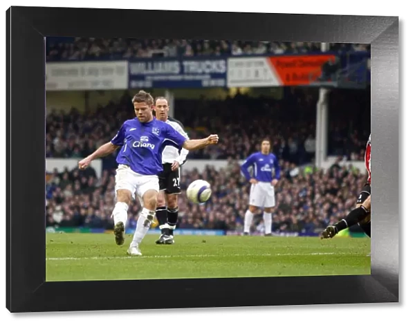 James Beattie Scores Everton's Second Goal