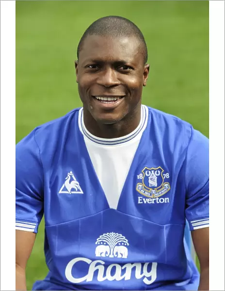 Everton FC: 2009-10 Team Photo with Yakubu Ayegbeni