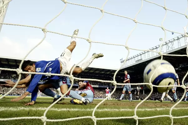 Tim Cahill's Unforgettable Strike: Everton's Moment of Triumph