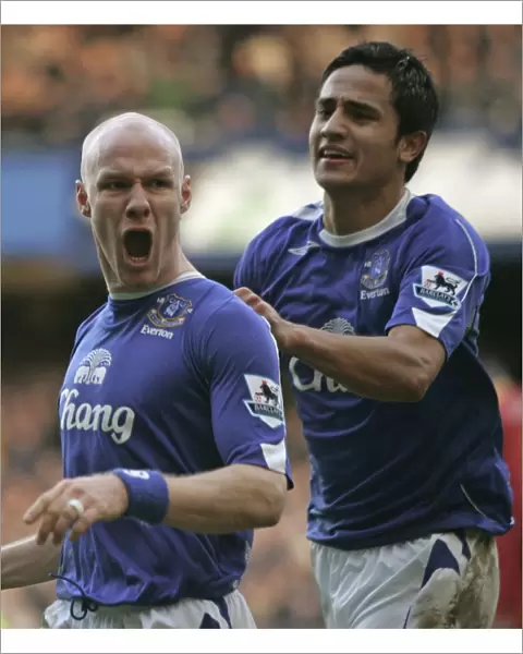 Everton's Unforgettable Moment: Johnson and Cahill's Thrilling Goal Celebration