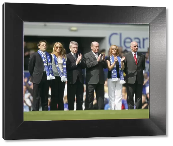 A Classic Encounter: Bobby Charlton's Visit to Goodison Park with Everton's Jimmy, Mandy, and Keely - Everton vs Manchester United