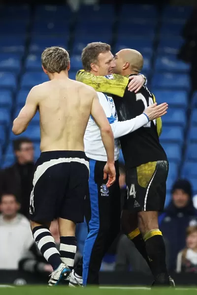 David Moyes and Tim Howard: Celebrating Everton's FA Cup Upset Against Chelsea at Stamford Bridge (Fourth Round Replay, 19 February 2011)