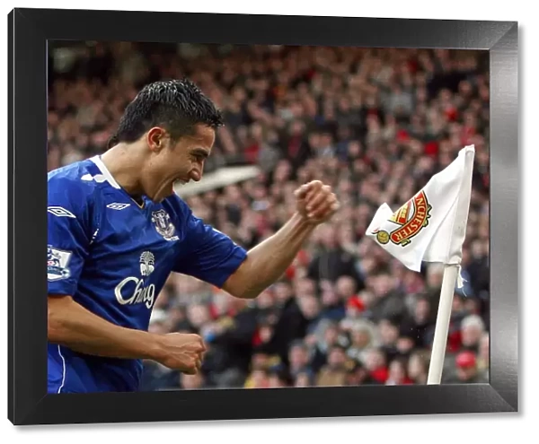 Football - Manchester United v Everton Barclays Premier League - Old Trafford - 23  /  12  /  07 Evertons Tim Cahill celebrates scoring his sides first goal of the match Mandatory Credit: Action Images  /  Carl Recine Livepic