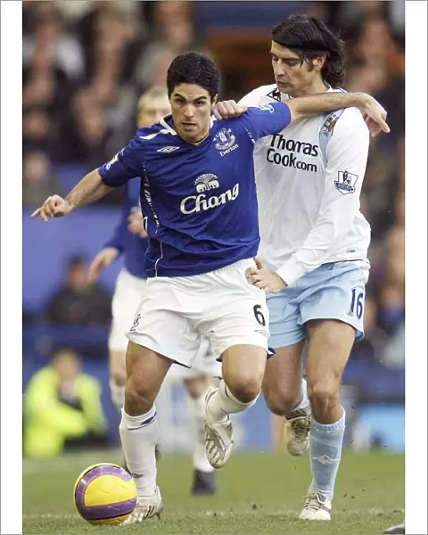 Mikel Arteta vs Vedran Corluka: A Premier League Battle at Goodison Park (12 / 1 / 08)