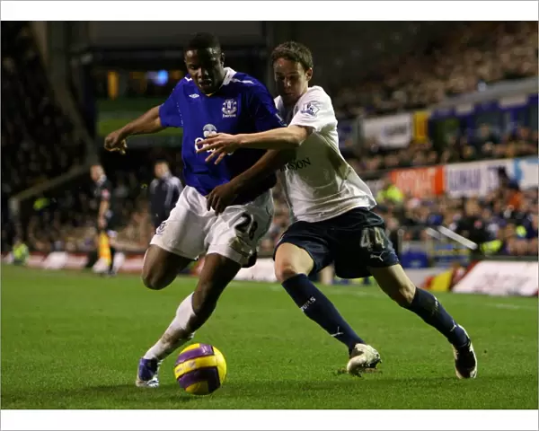 Anichebe vs. Gunter: Everton vs. Tottenham Clash in Barclays Premier League (January 30, 2008)
