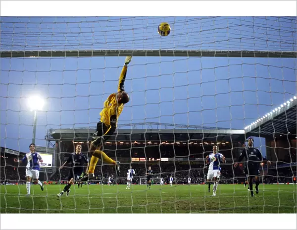 Tim Howard's Spectacular Save: Everton vs. Blackburn Rovers, Barclays Premier League, Ewood Park