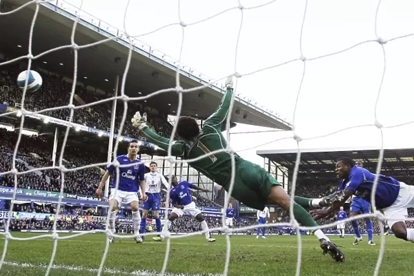 Yakubu Scores First Goal for Everton Against Portsmouth in Barclays Premier League, 2008
