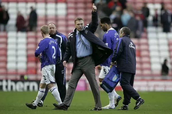 Football - Sunderland v Everton Barclays Premier League - Stadium of Light - 07  /  08 - 9  /  3  /  08 Everton manager David Moyes celebrates at the end of the game Mandatory Credit: Action Images  /  Keith Williams NO ONLINE  /  INTERNET USE WITHOUT A LICENCE FROM T