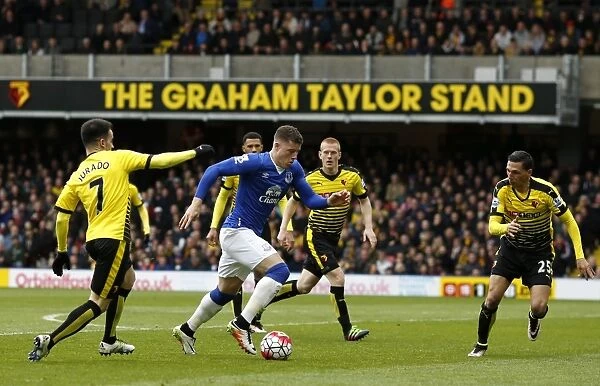 Barkley vs Jurado: Intense Battle for Ball Possession - Watford vs Everton, Barclays Premier League