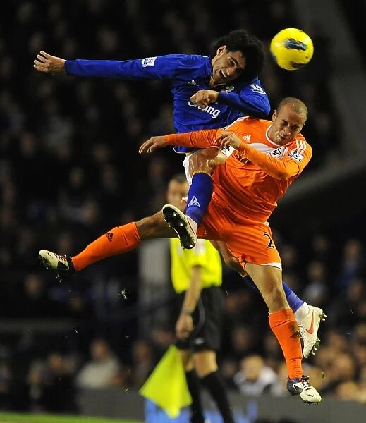 Battle for the Ball: Fellaini vs. Richards - Everton vs. Swansea City Rivalry (Premier League, 21 December 2011)