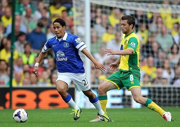Battle for the Ball: Howson vs. Pienaar - Norwich City vs. Everton, Premier League (17-08-2013)