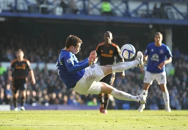 Bilyaletdinov's Determined Shot: Everton's Upset Bid Against Chelsea in FA Cup (29 January 2011)