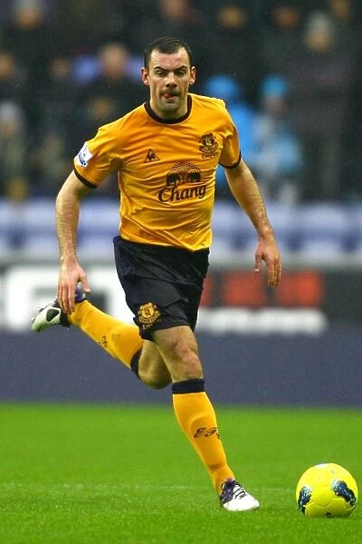 Darron Gibson in Action: Everton vs. Wigan Athletic, Barclays Premier League (04 February 2012)