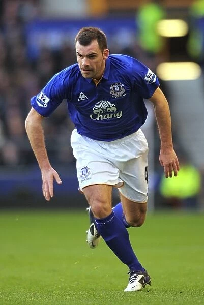 Darron Gibson in Action: Everton vs Blackburn Rovers, Premier League (21 January 2012) - Goodison Park