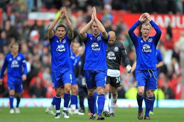 Darron Gibson's Emotional Tribute: Everton's Applause at Old Trafford vs Manchester United (April 2012, Barclays Premier League)