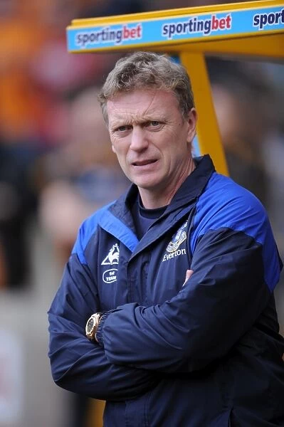 David Moyes Watches Everton Battle Wolverhampton Wanderers in Premier League Showdown at Molineux (06 May 2012)