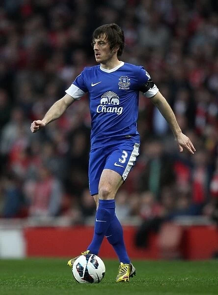 Defensive Victory: Leighton Baines Stands Firm Against Arsenal (Everton 0-0 Arsenal, Emirates Stadium, 16-04-2013)