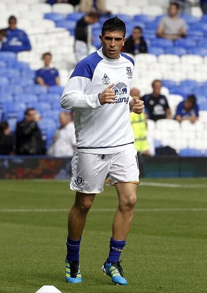 Denis Stracqualursi Scores the Winner: Everton 1-0 Aston Villa (Barclays Premier League, 10 September 2011)