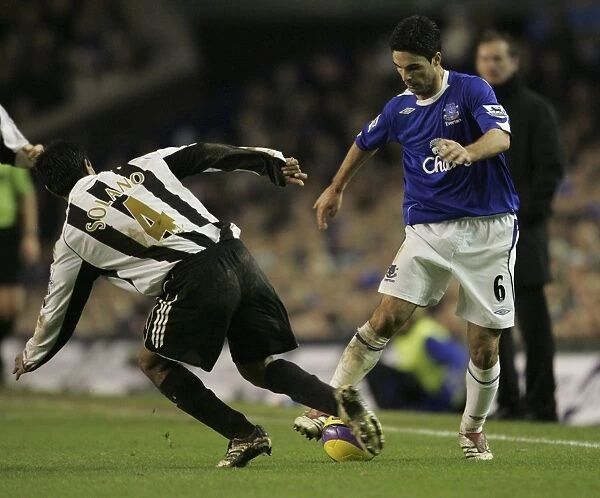 Everton v Newcastle United - Mikel Arteta and Newcastles Nolberto Solano