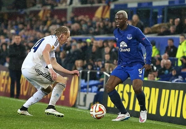 Everton vs Dynamo Kiev Showdown: Arouna Kone vs Domagoj Vida in UEFA Europa League Round of 16