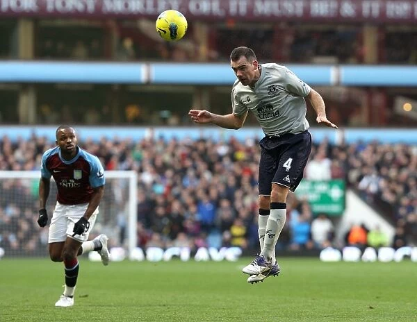 Everton's Darron Gibson in Action: Aston Villa vs. Everton, Barclays Premier League (14 January 2012)