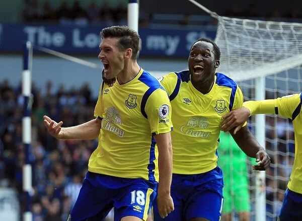 Everton's Gareth Barry and Romelu Lukaku Celebrate Second Goal vs. West Bromwich Albion in Premier League