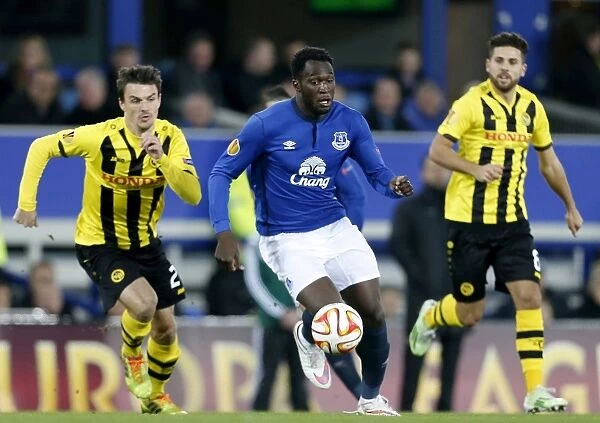 Everton's Lukaku Dazzles with Skillful Dribbles Past Young Boys Defenders in UEFA Europa League Clash at Goodison Park