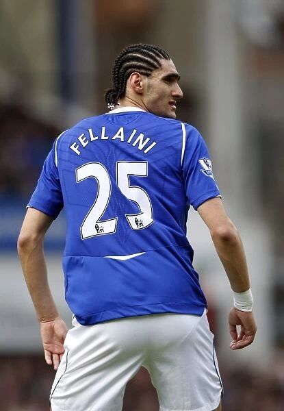 Everton's Marouane Fellaini in Action: Everton vs Stoke City (Premier League, 14 / 3 / 09)