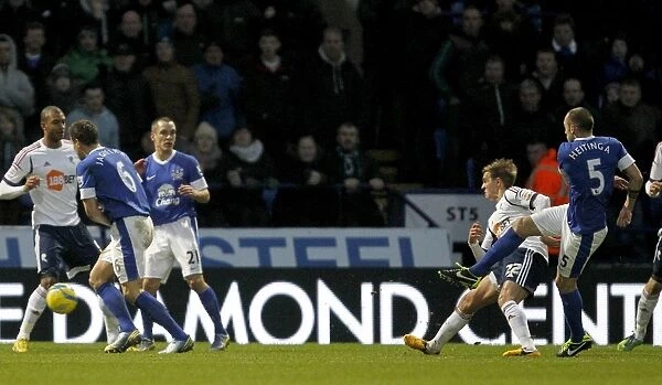 Heitinga Scores Everton's Second Goal in FA Cup Victory over Bolton Wanderers (26-01-2013)