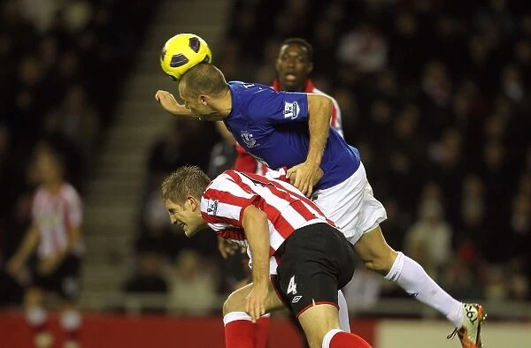 Heitinga's Game-Changing Moment: Everton Steals Victory from Sunderland at Stadium of Light (BPL 2010)