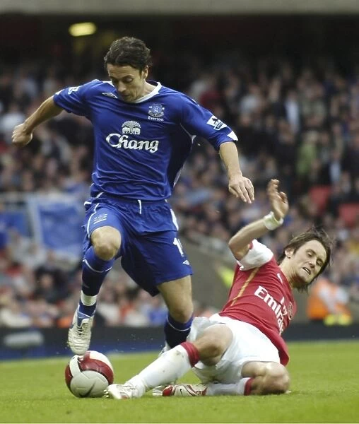 Intense Rivalry: Davies vs. Rosicky at Emirates Stadium (Arsenal vs. Everton, FA Barclays Premiership, 2006-07)