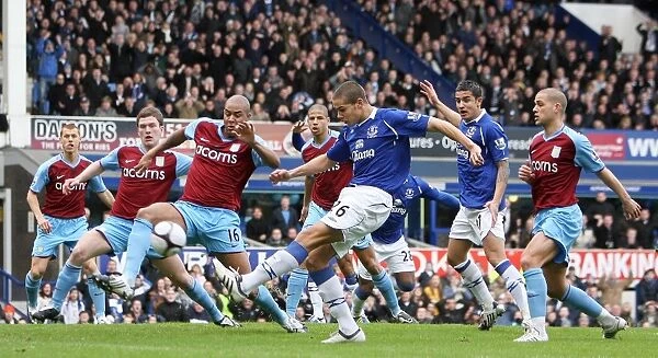 Jack Rodwell Scores First Everton Goal: Everton FC v Aston Villa, FA Cup Fifth Round, Goodison Park (Feb 15, 2009)