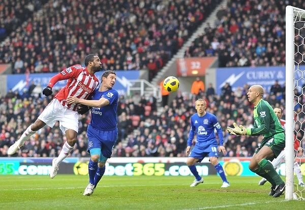 Jagielka Stops Fuller's Goal Attempt: Everton vs Stoke City, Barclays Premier League (01.01.2011)