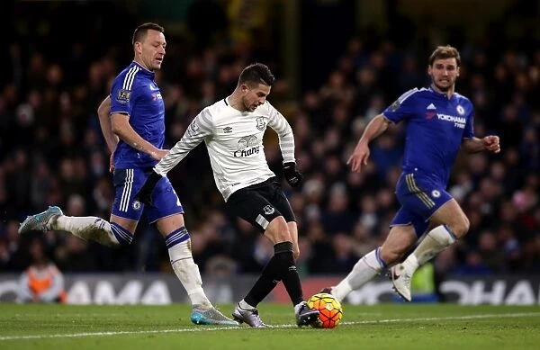 Kevin Mirallas Heartbreaking Close-Range Miss: Chelsea vs. Everton, Premier League (Stamford Bridge)