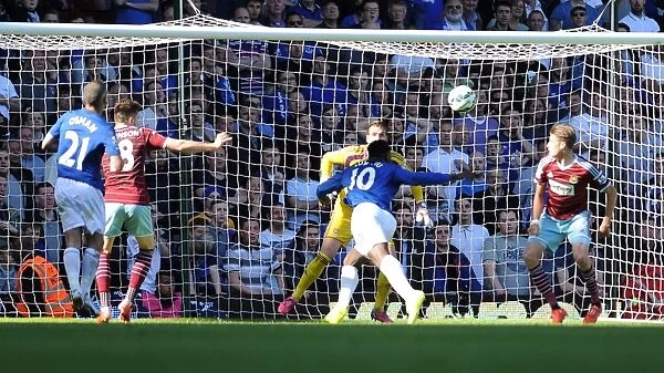 Lukaku Scores Everton's Second: West Ham United vs Everton, Premier League 2015