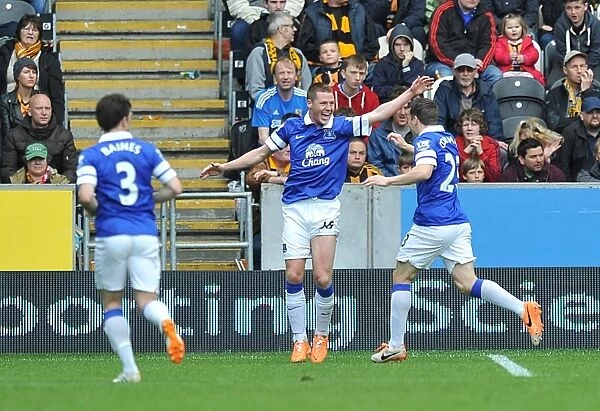 McCarthy's Stunner: Everton's Thrilling Opening Goal vs. Hull City (11-05-2014)