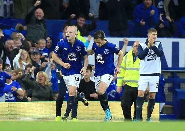 Naismith and Baines in Jubilant Moment as Everton Scores Second Against Chelsea