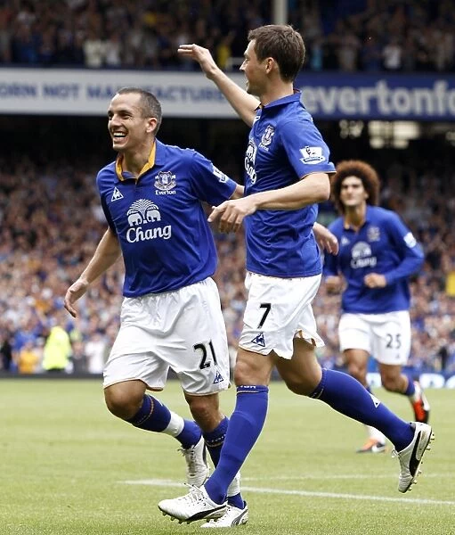 Osman and Bilyaletdinov: Everton's Premier League Goal Celebration (10 September 2011 vs Aston Villa)