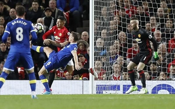 Phil Jagielka Scores Opening Goal: Everton's Upset at Old Trafford - Premier League vs Manchester United